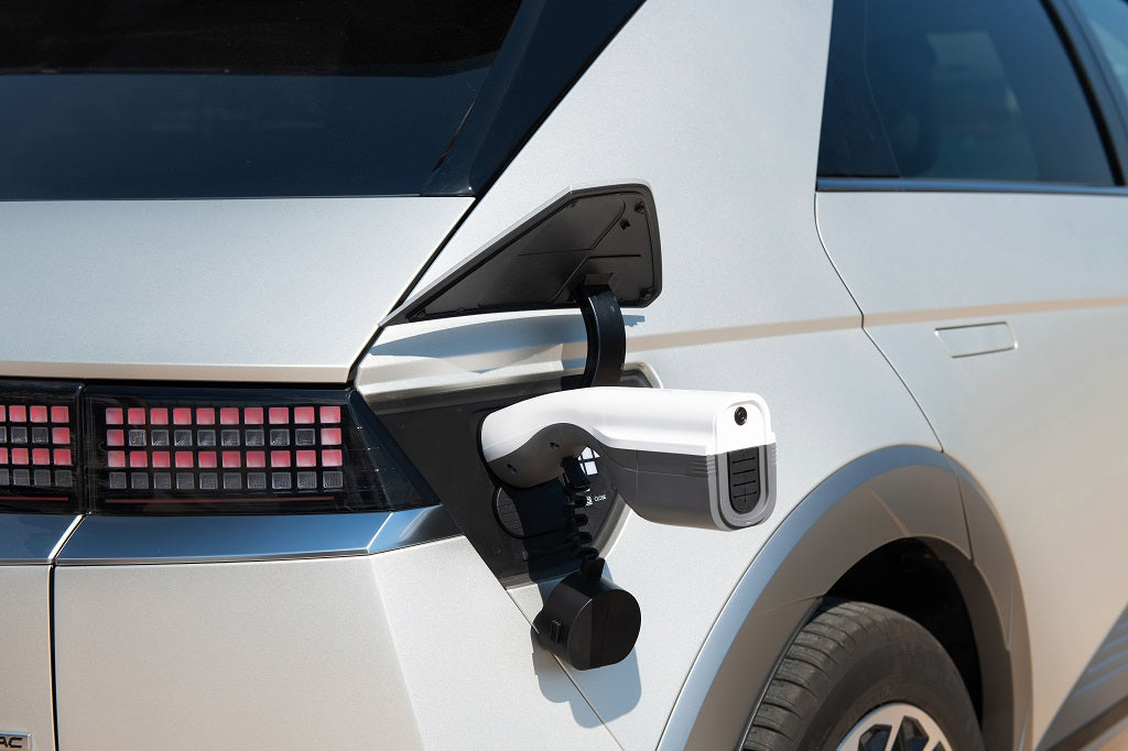 Hyundai IONIQ 5, IONIQ 6, KONA SX2 EV Ladebuchsen-Adapter (V2L)